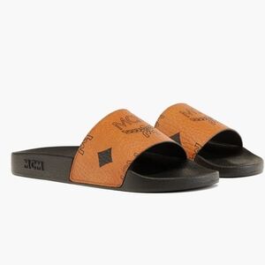 NWT MCM SLIDES